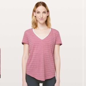 Lululemon Love Tee V Size 6